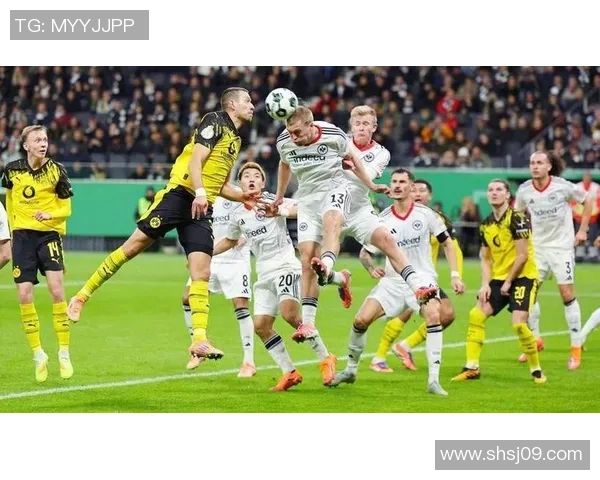 鹿特丹斯巴达主场迎战马斯特里赫全力争胜的精彩对决